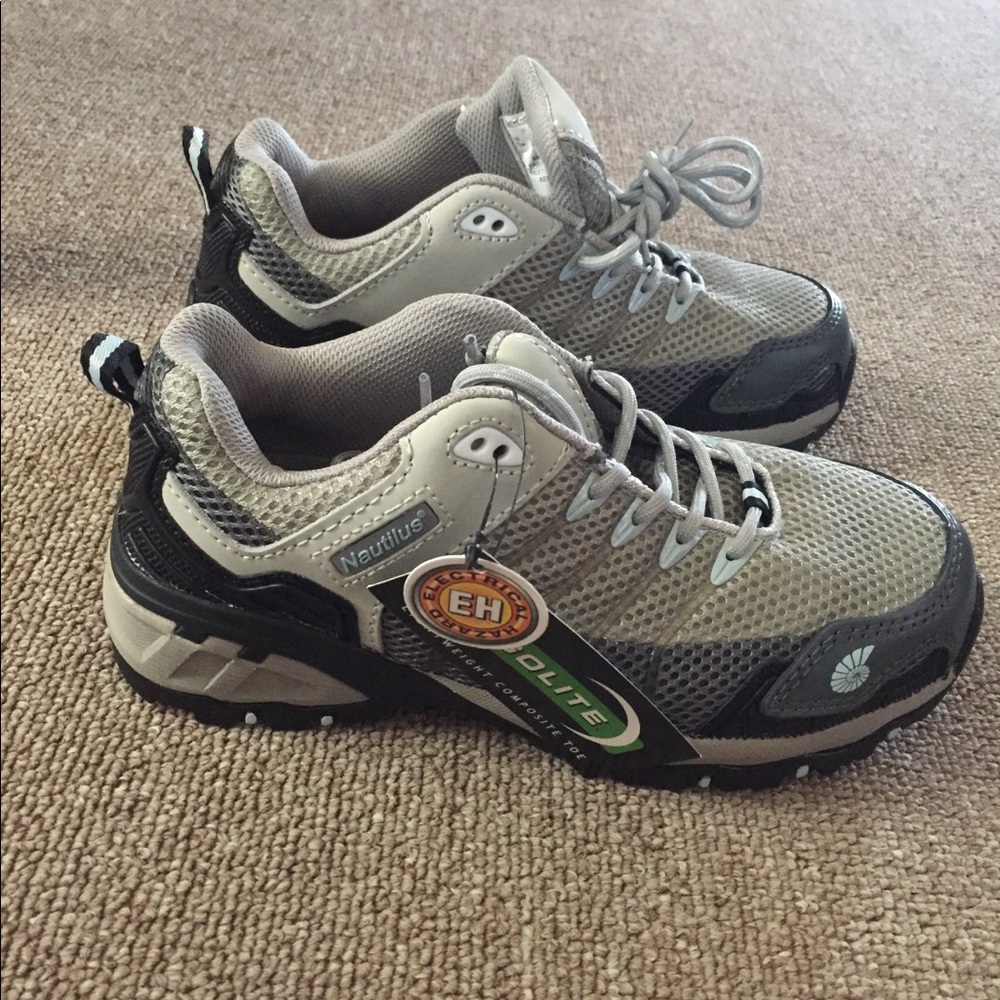 Women steel toe shoes 7.5